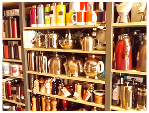 Der kleine Küchenladen mit Küchenutensilien am Mexikoplatz in Berlin